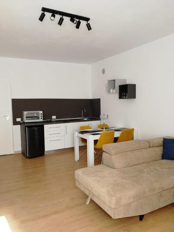 Apartments 1+1 Jovanna/Апартаменты 1+1 Джованна