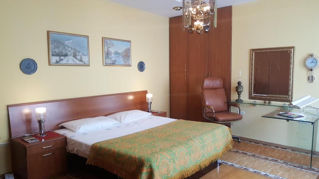 The Blacksmith’s Suite