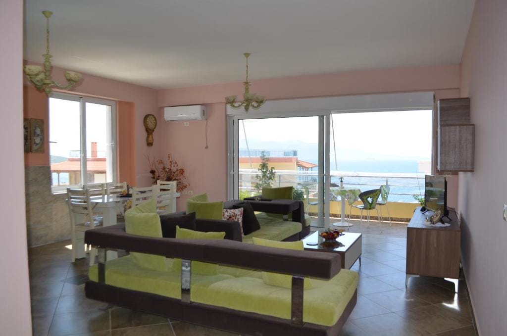 Jelena’s Luxury Apartments - Image 1