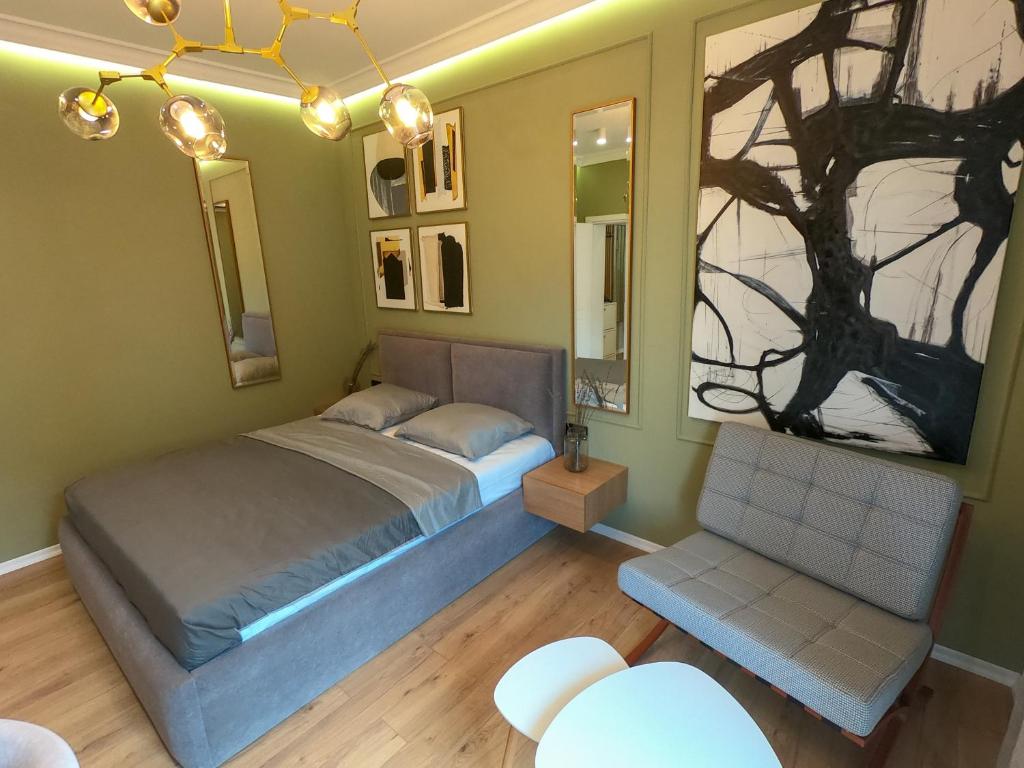 Roza’s Studio Tirana Center