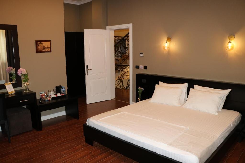Hotel Domus - Image 1
