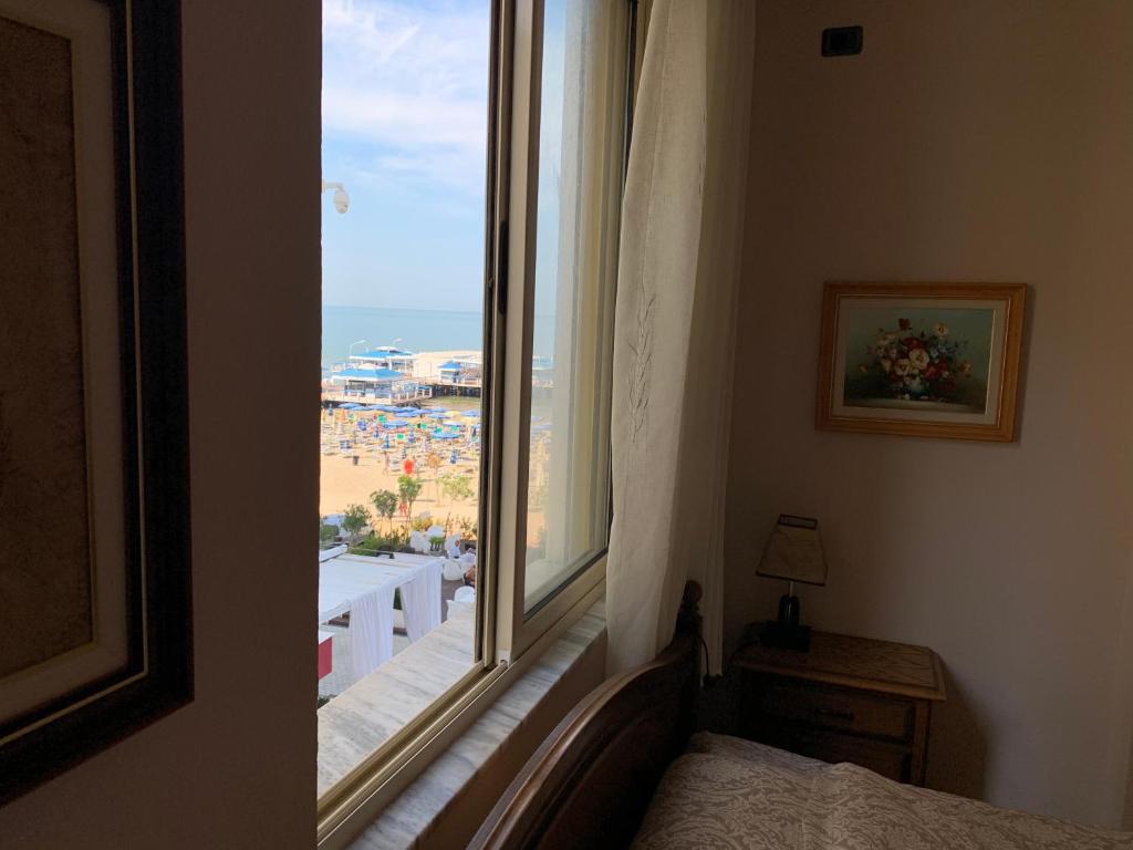 Beachfront apartment Ridi - Image 1