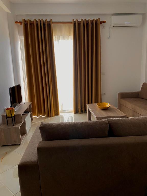 Saranda Apartaments Meta - Image 1