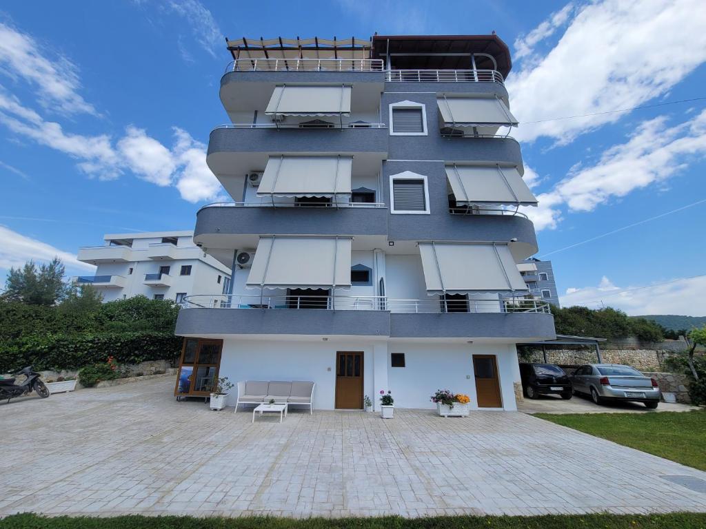 Villa JIOTA - Image 1