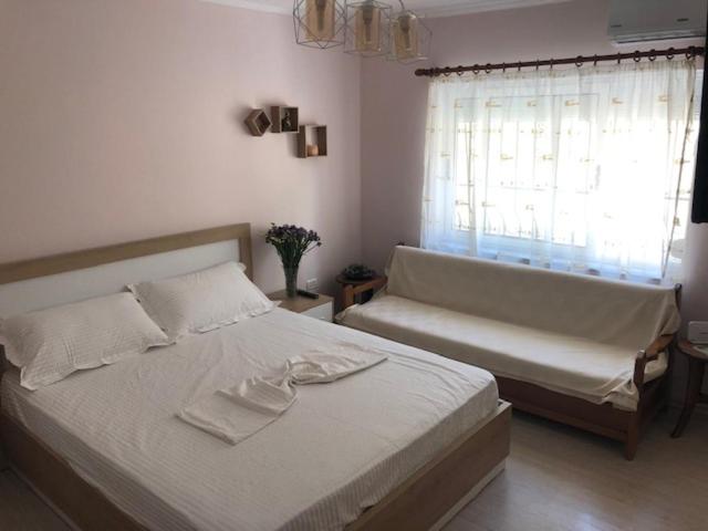 Itan’s apartment-Lovely guest apartment in center - Image 1