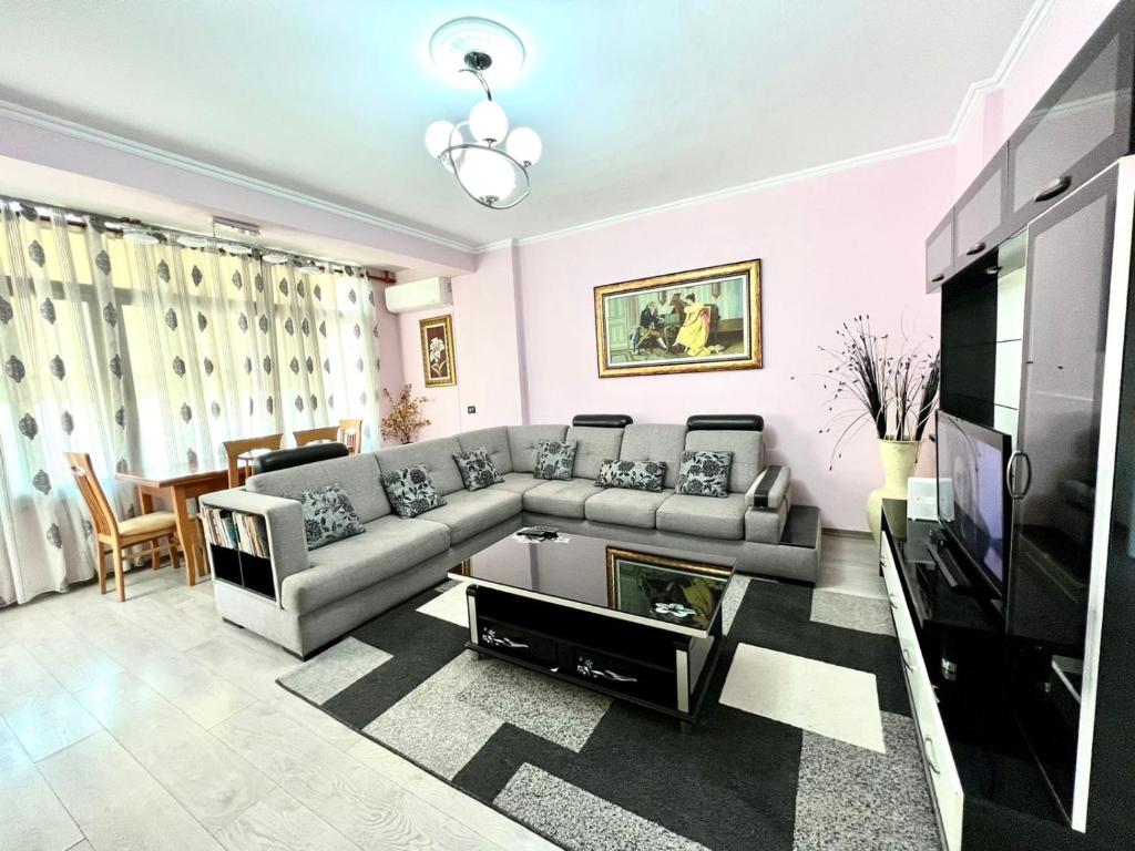 Tirana Art_Apartment
