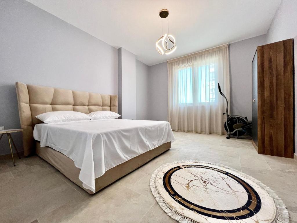 In City Centre DeLux Apartment