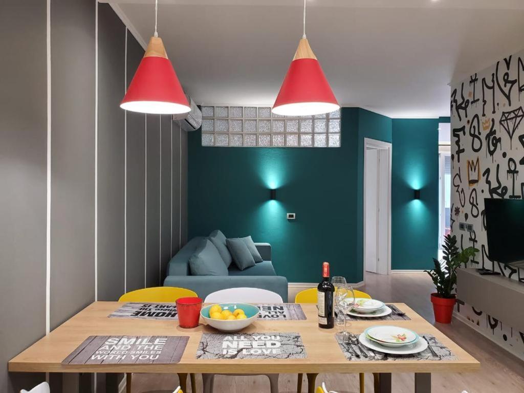 Helga’s Deluxe 3 Apartment - Image 1