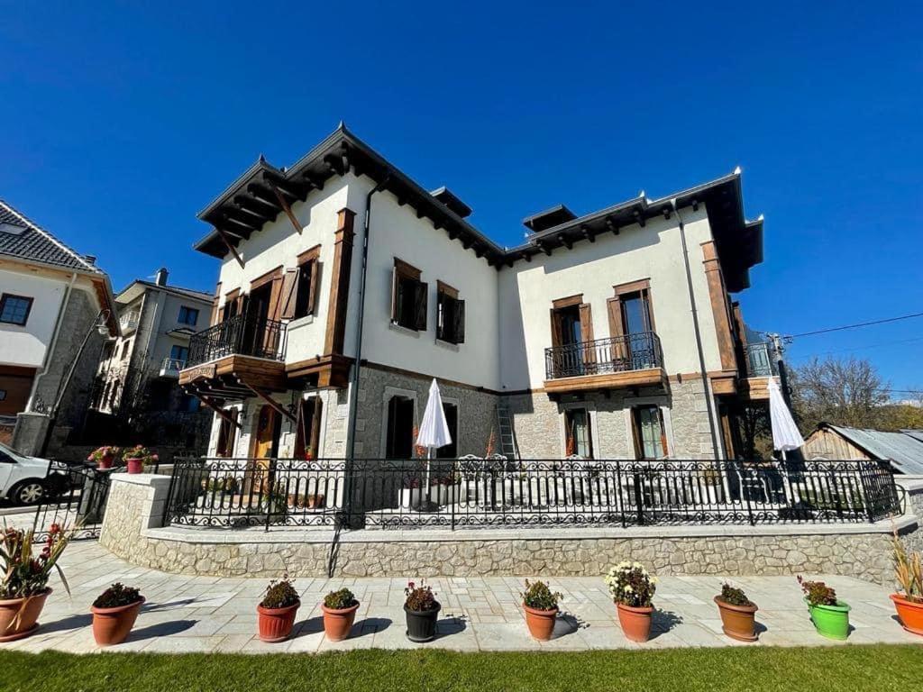 Vila Strugu - Image 1