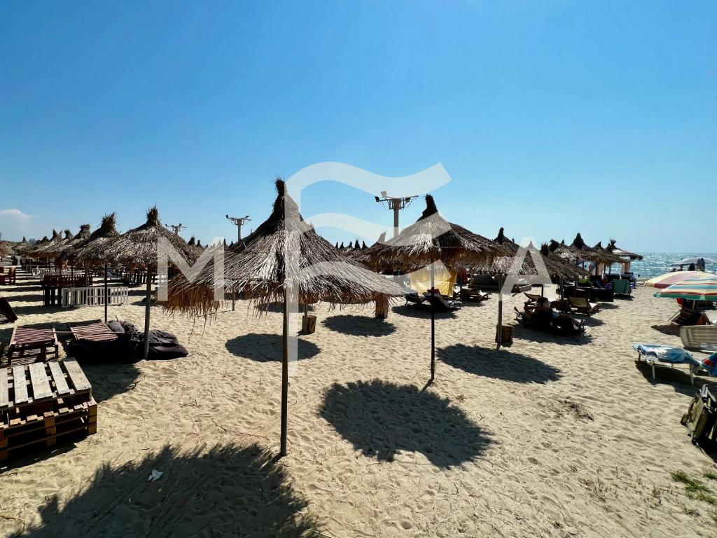 Beachfront Haven 654 - Image 1