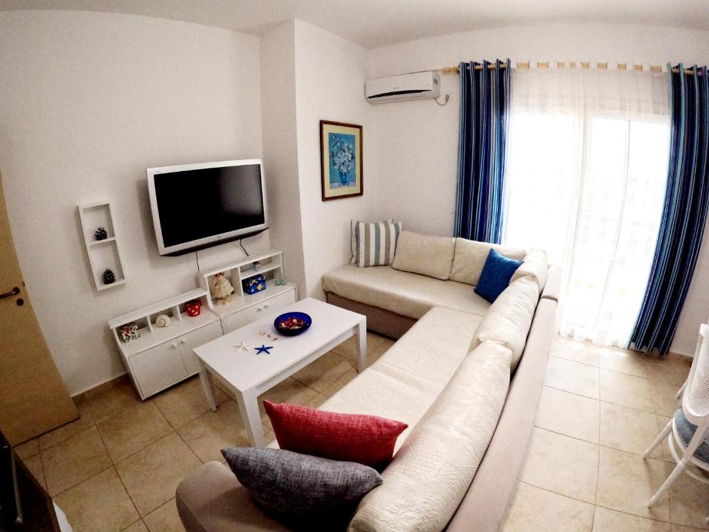 Celeste Bay Apartment - Image 1