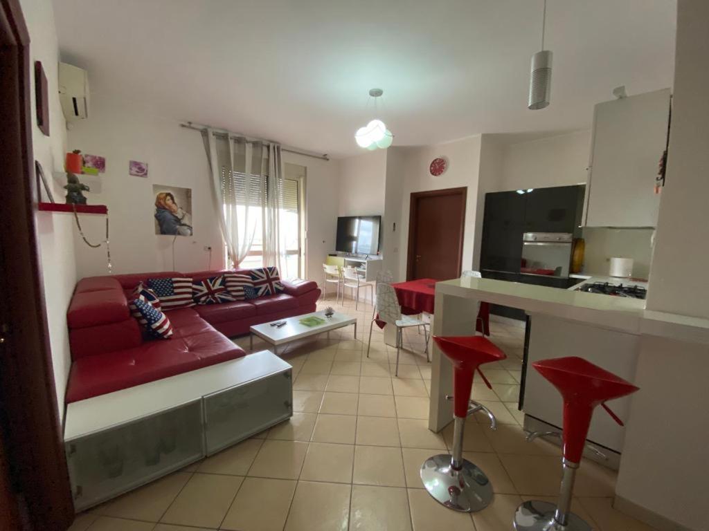 Apartament me qera 3+1 Shkoder (prane Katedrales)