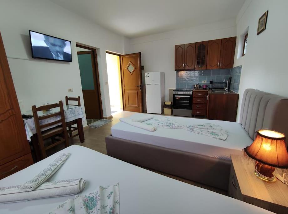 Dona’s Studio Apartment