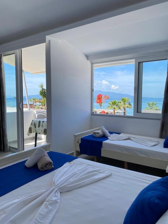 Santa Paola Apartments - Image 1