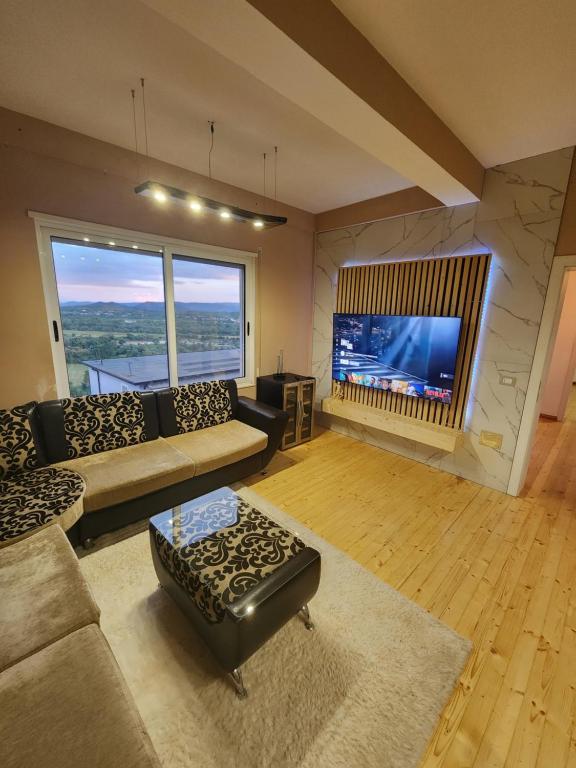 Gjovi Apartment