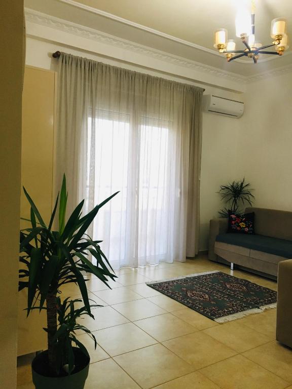 Nea’s Holiday Apartament - Image 1