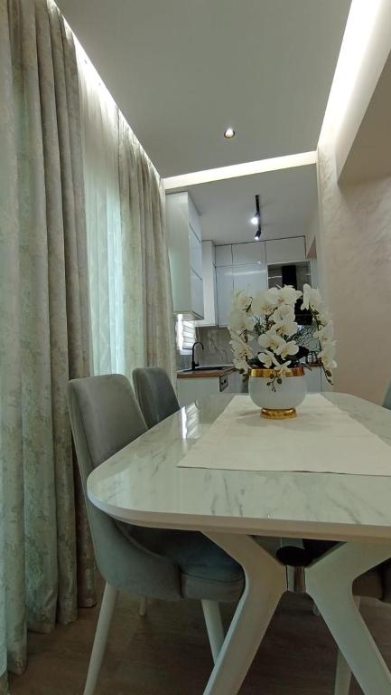 DeanSiar Apartment’s - Image 1