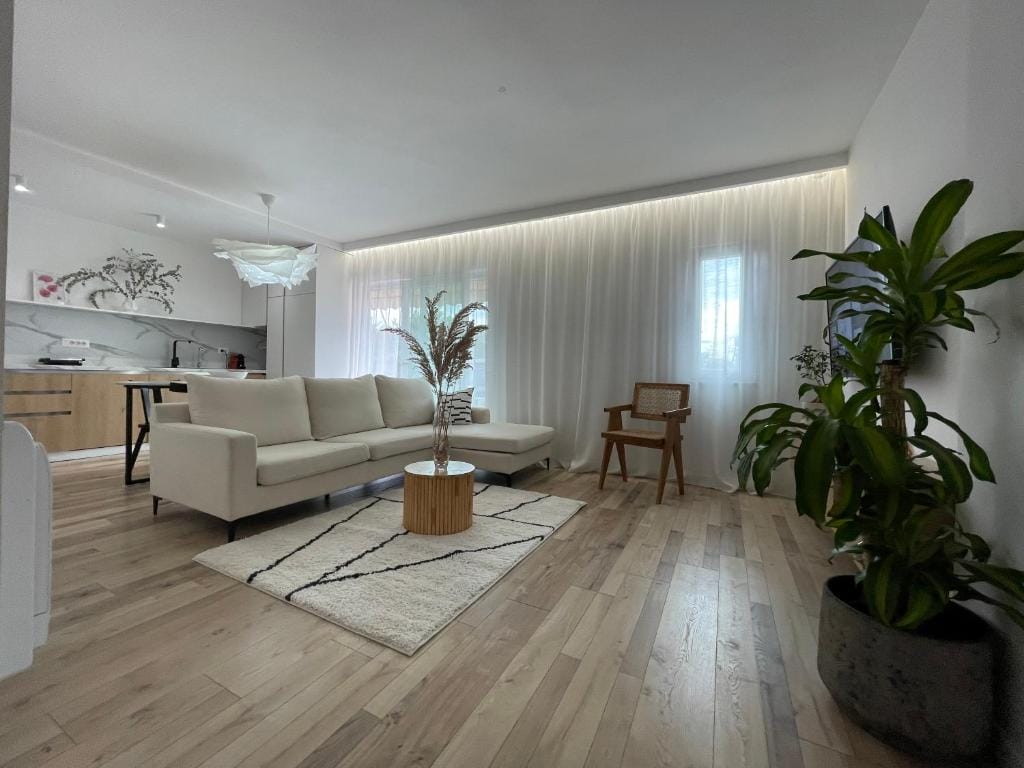 Myslym Shyri’s Apartments - Image 1