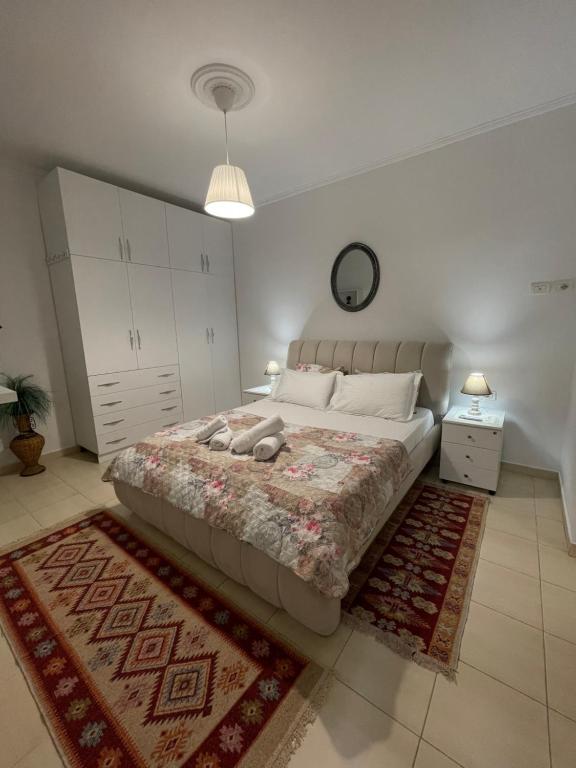 Meg’s Apartment - Image 1