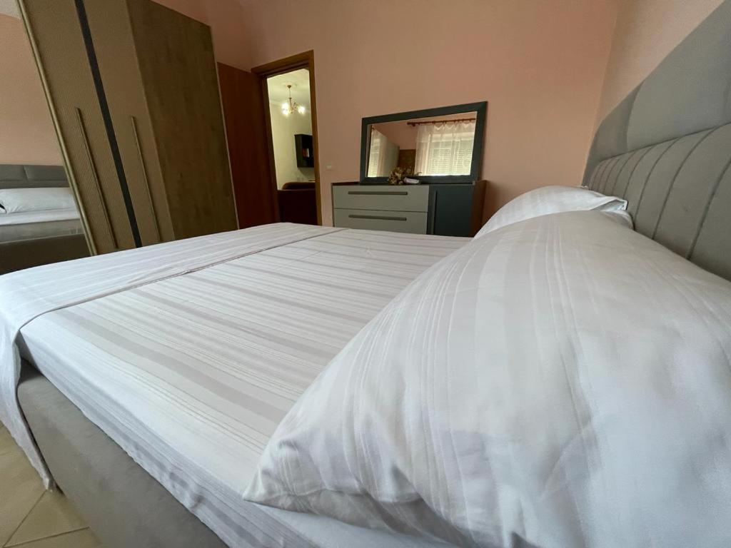 Seaview Apartment JONUZAJ