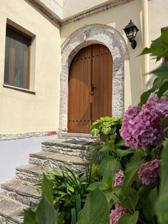 Palorto Hotel - Image 1