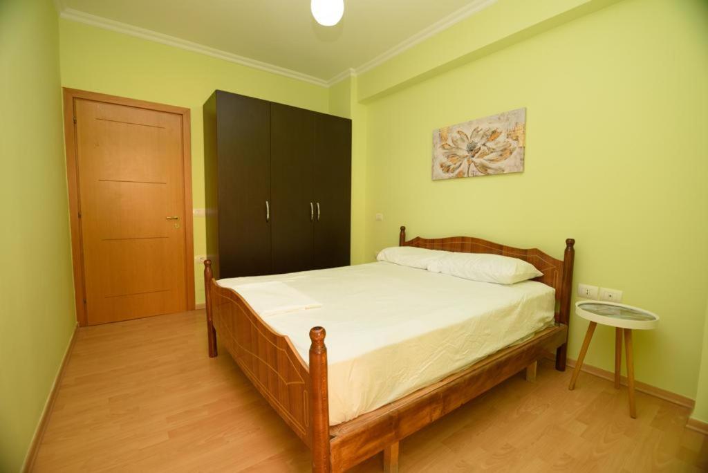 Indrit’s apt