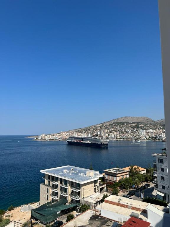 Lulo’s Apartment with Sea View