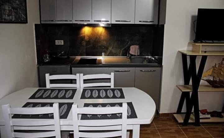Apartament 1+1 Lungomare , Vlore