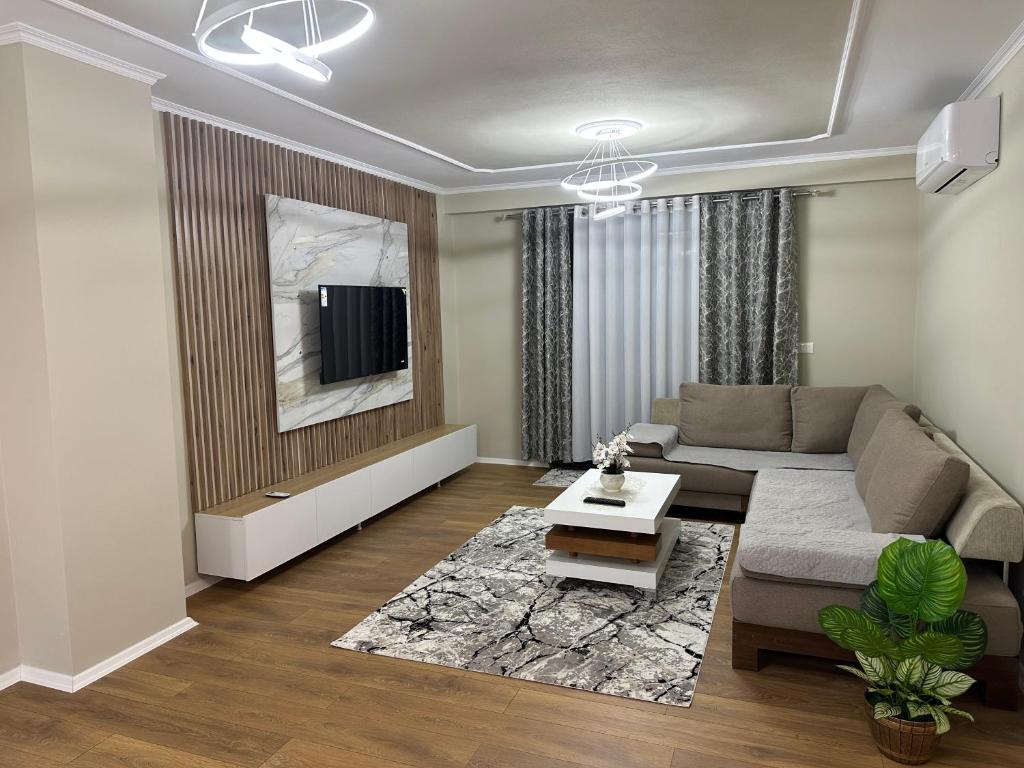 Ledio’s Luxury Apartment - Image 1