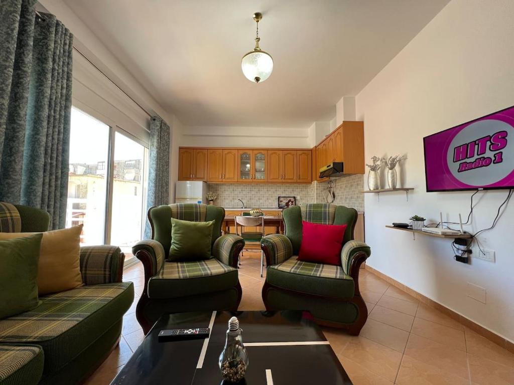 Leo Apartment
