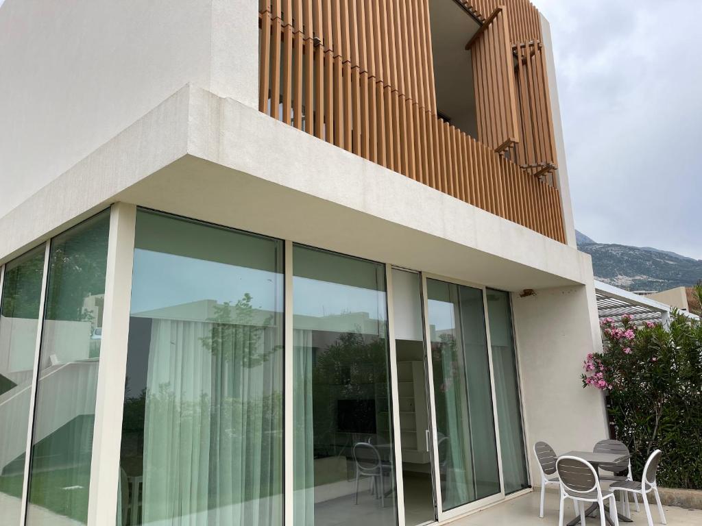 Villa 60 b – Palasë
