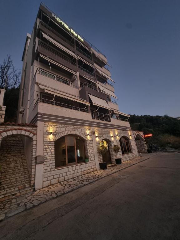Hotel Ble Ble Vlore - Image 1