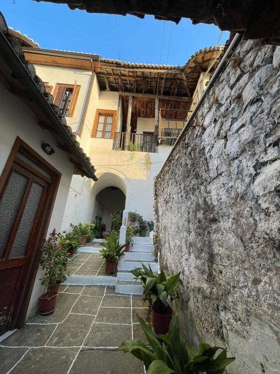 Maro’s Guesthouse