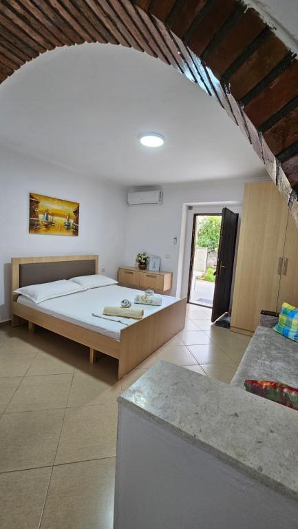Aliaj’s Guest House