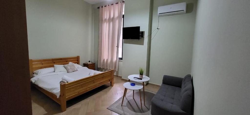 Agroni Rooms-21