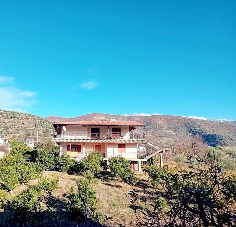 Guest House Xhaferaj - Image 1
