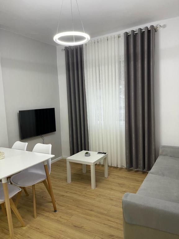 Beratinus Apartment - Image 1