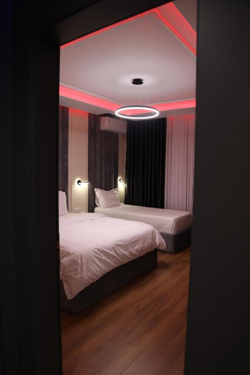 Sky View Hotel &#038; Restaurant - Image 1