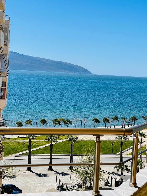 Penthouse Sea View Suites