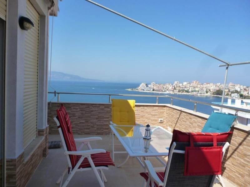 Penthouse- Paradise Apartment With Three Bedrooms